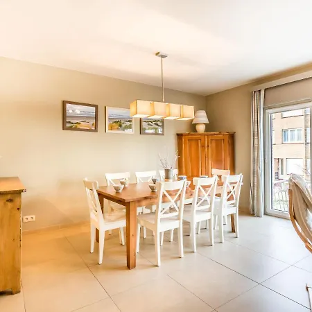 In Near The コクセッド